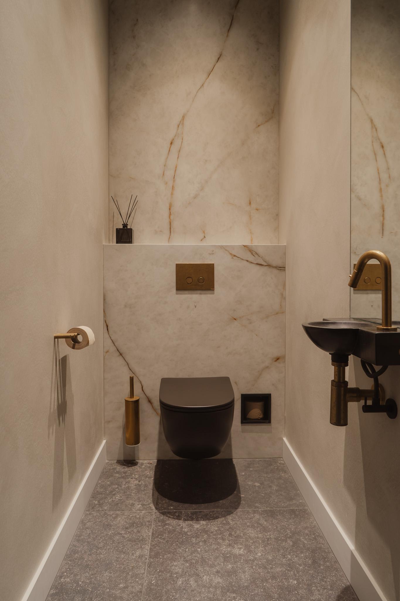 Inspiratie toilet ruimte met rustige kleuren